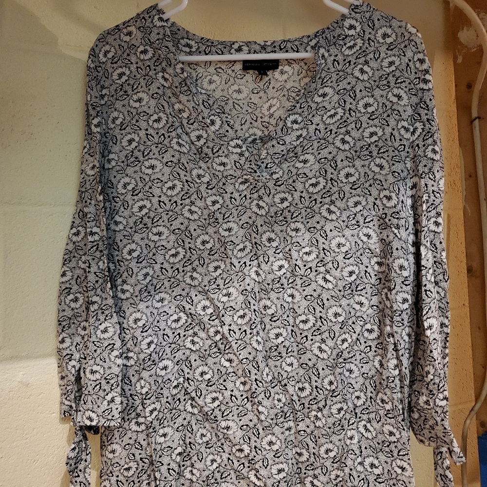 Adrienne Vittadini blouse Size Large 3/4 sleeve